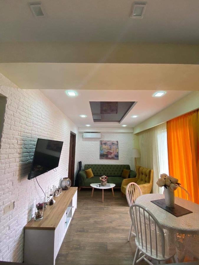 דירות טביליסי Apartament Victoria מראה חיצוני תמונה